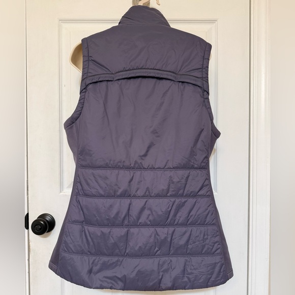 Athleta Rock Ridge PrimaLoft Vest – Size XL Purple - Picture 4 of 4
